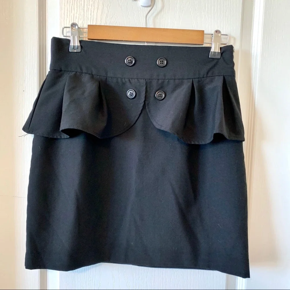 JW Petite Ruffled Hip Pencil Skirt—SZ. 6 Petite